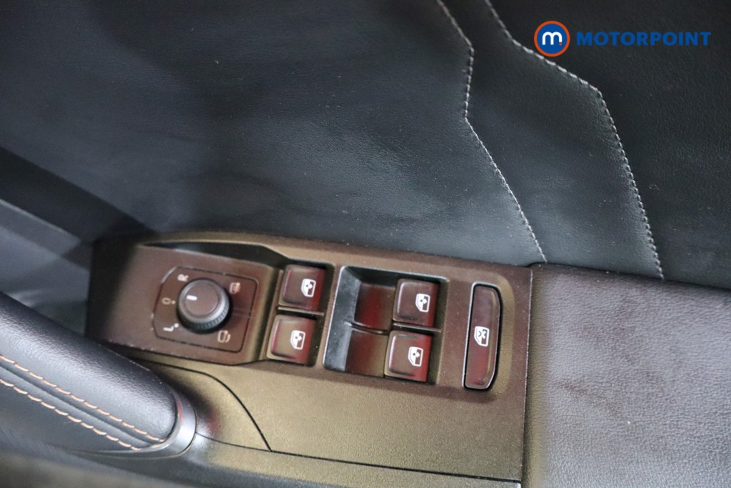 Cupra Formentor V2 Automatic Petrol Plug-In Hybrid SUV - Stock Number (1544075) - 7th supplementary image