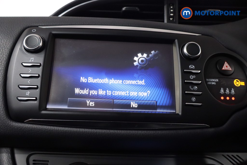 Toyota Yaris Y20 Automatic Petrol-Electric Hybrid Hatchback - Stock Number (1544308) - 2nd supplementary image