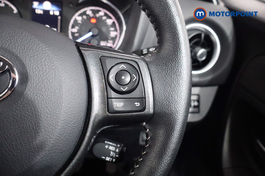 Toyota Yaris Y20 Automatic Petrol-Electric Hybrid Hatchback - Stock Number (1544308) - 8th supplementary image