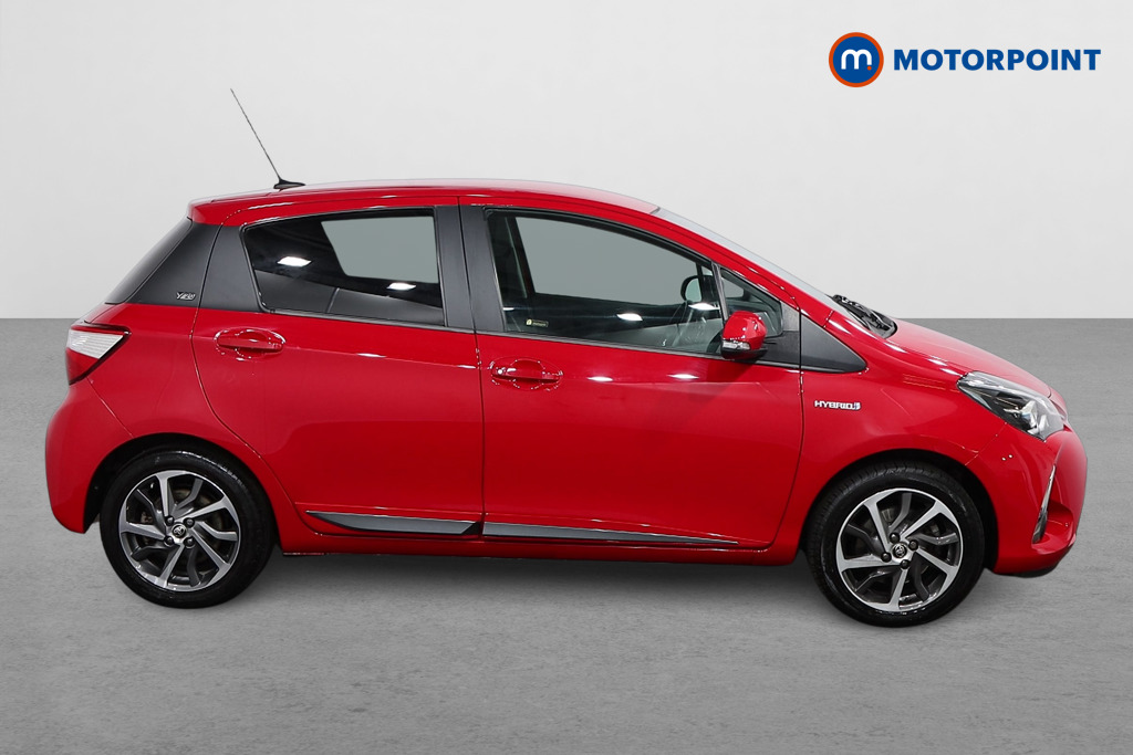 Toyota Yaris Y20 Automatic Petrol-Electric Hybrid Hatchback - Stock Number (1544308) - Drivers side