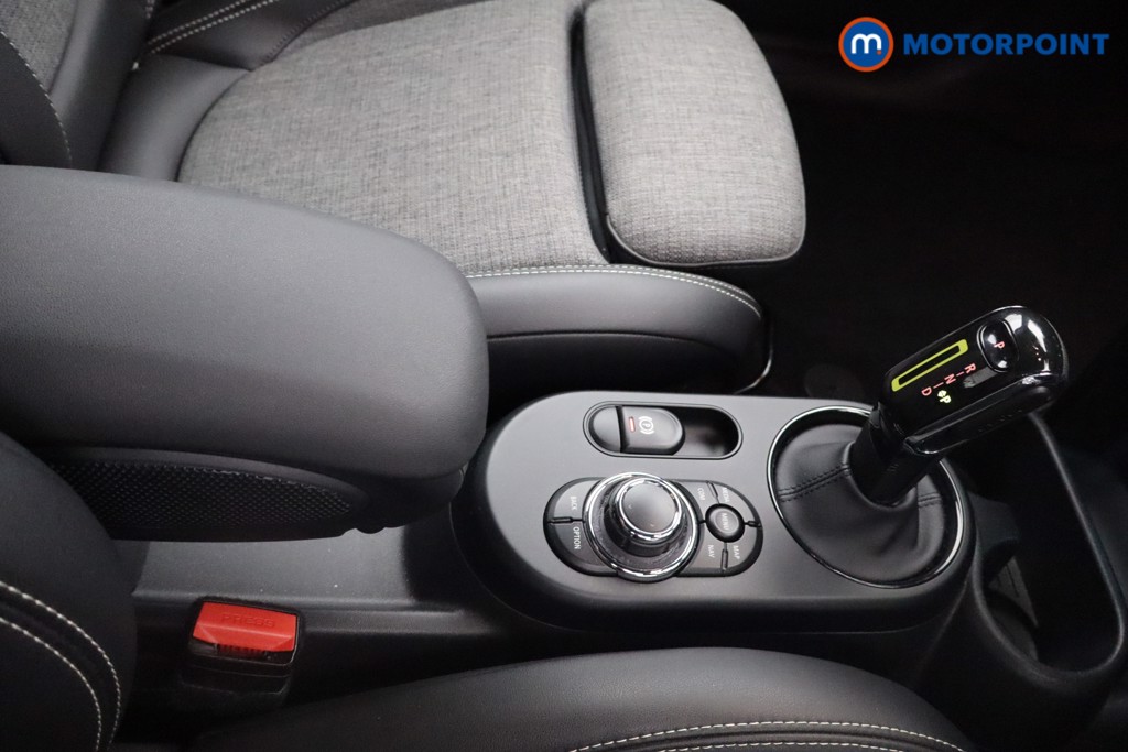 Mini Hatchback Cooper S Level 2 Automatic Electric Hatchback - Stock Number (1544367) - 7th supplementary image