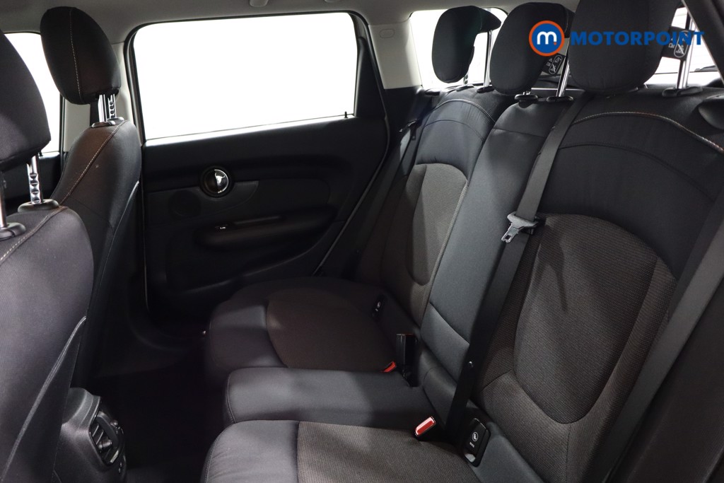 Mini Clubman Cooper Classic Automatic Petrol Estate - Stock Number (1544389) - 9th supplementary image