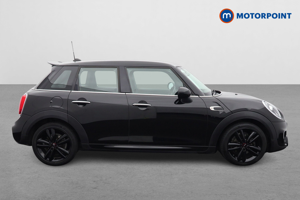 Mini Hatchback Cooper Sport Manual Petrol Hatchback - Stock Number (1544919) - Drivers side