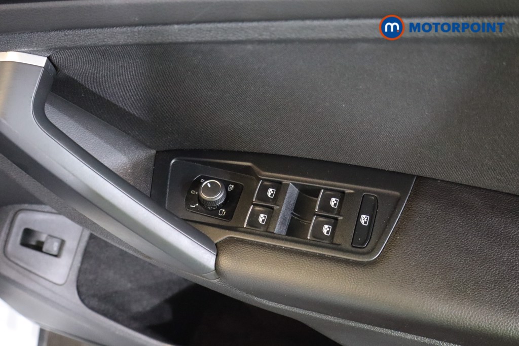 Volkswagen Tiguan Elegance Automatic Petrol SUV - Stock Number (1545147) - 7th supplementary image