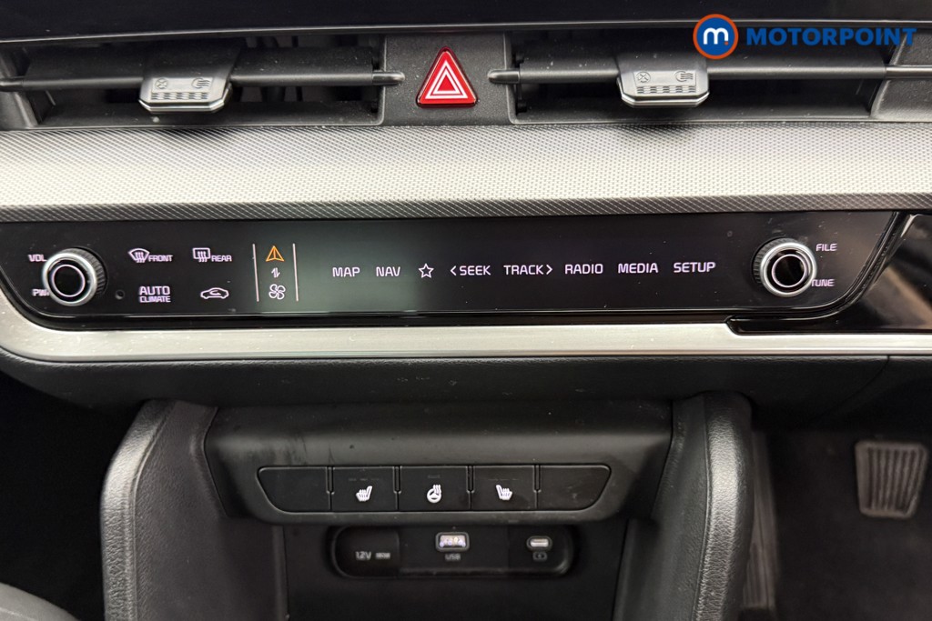 KIA Sportage Launch Edition Manual Petrol SUV - Stock Number (1545159) - 9th supplementary image