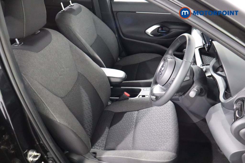Toyota Yaris Cross Design Automatic Petrol-Electric Hybrid Estate - Stock Number (1545476) - 5th supplementary image