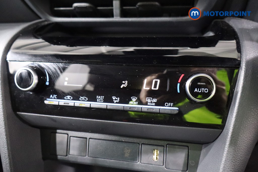 Toyota Yaris Cross Design Automatic Petrol-Electric Hybrid Estate - Stock Number (1545476) - 14th supplementary image