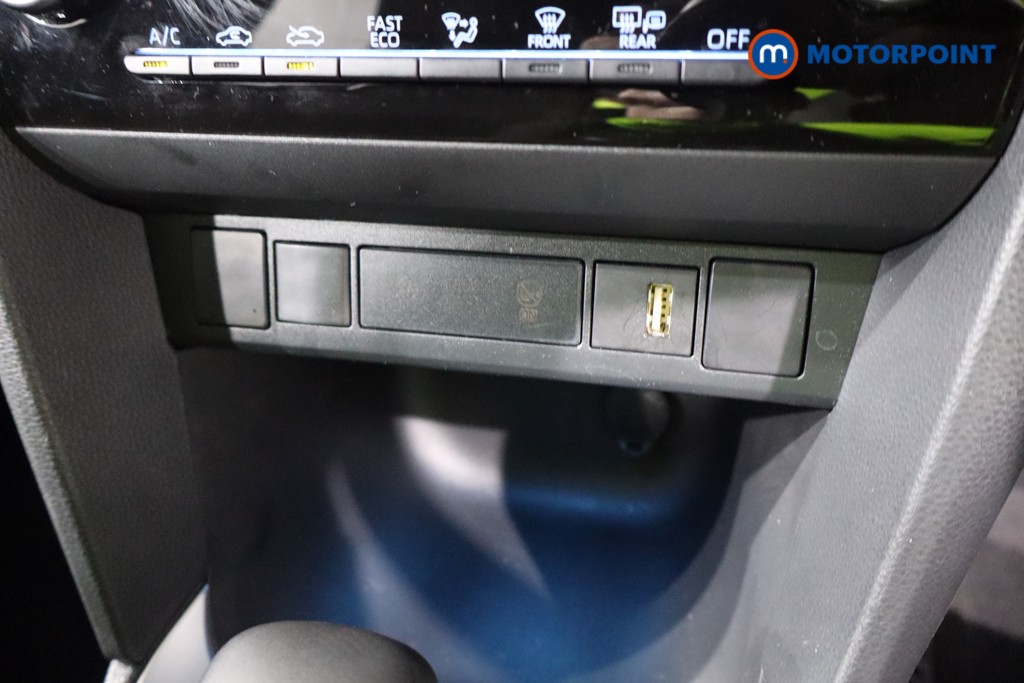 Toyota Yaris Cross Design Automatic Petrol-Electric Hybrid Estate - Stock Number (1545476) - 15th supplementary image