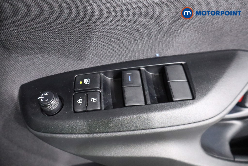 Toyota Yaris Cross Design Automatic Petrol-Electric Hybrid Estate - Stock Number (1545476) - 21st supplementary image