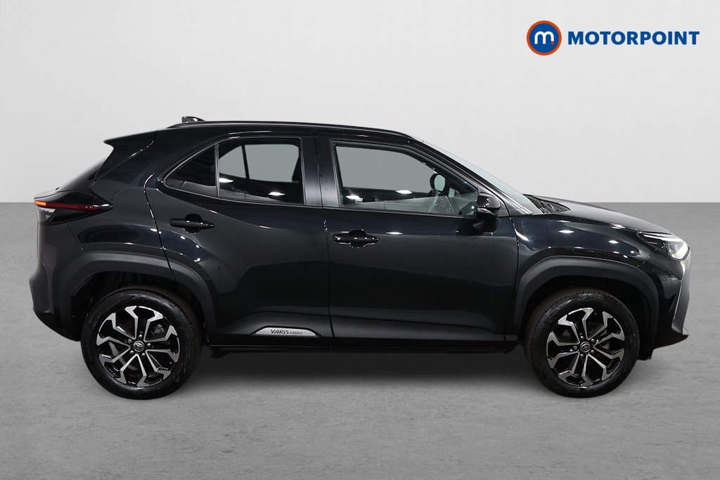 Toyota Yaris Cross Design Automatic Petrol-Electric Hybrid Estate - Stock Number (1545476) - Drivers side