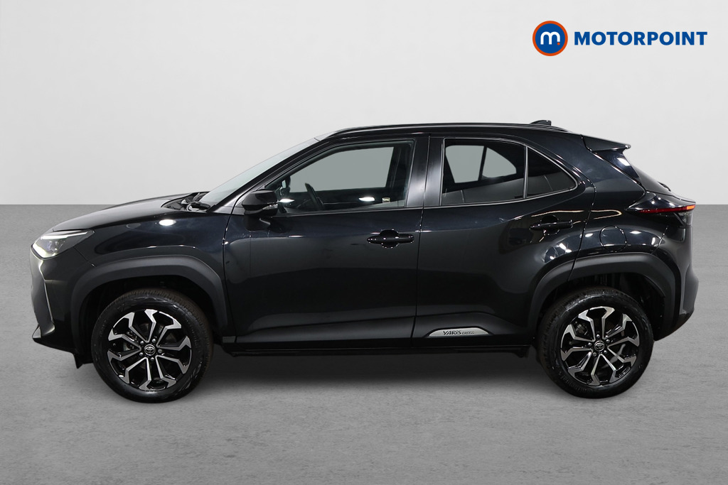 Toyota Yaris Cross Design Automatic Petrol-Electric Hybrid Estate - Stock Number (1545476) - Passenger side