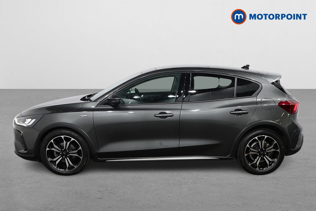 Ford Focus Active X Vignale Edition Automatic Diesel Estate - Stock Number (1545833) - Passenger side