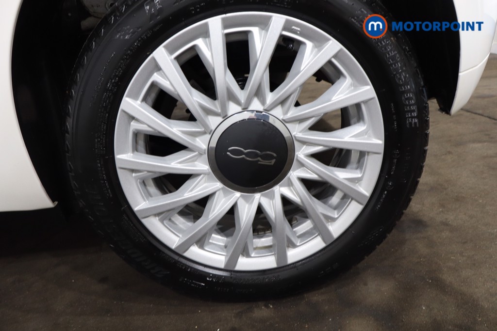 Fiat 500 Dolcevita Manual Petrol-Electric Hybrid Hatchback - Stock Number (1546062) - 10th supplementary image