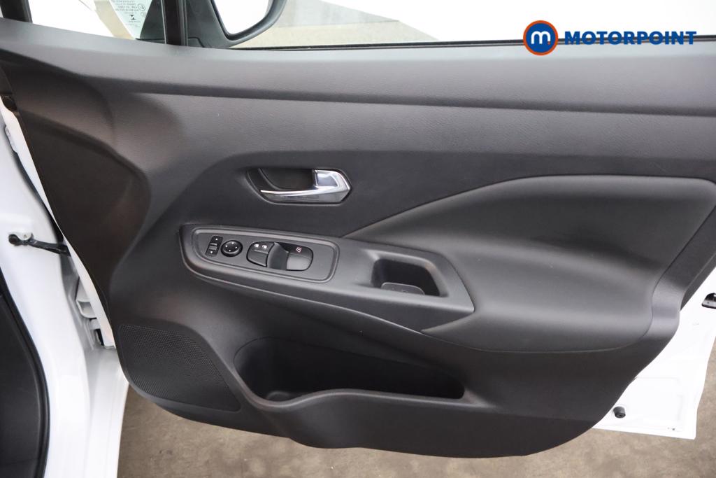 Nissan Micra Acenta Manual Petrol Hatchback - Stock Number (1546096) - 9th supplementary image