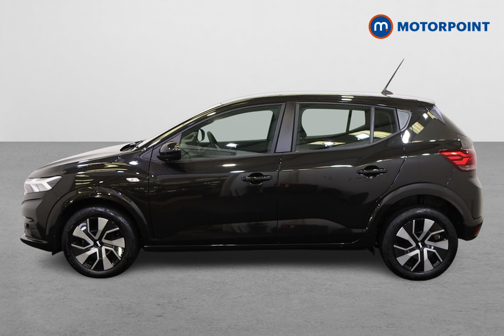 Dacia Sandero Expression Manual Petrol Hatchback - Stock Number (1546255) - Passenger side