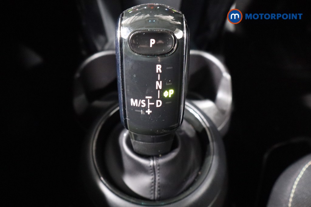 Mini Hatchback Cooper Classic Automatic Petrol Hatchback - Stock Number (1546261) - 8th supplementary image