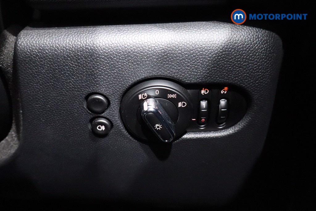 Mini Hatchback Cooper Classic Automatic Petrol Hatchback - Stock Number (1546261) - 14th supplementary image