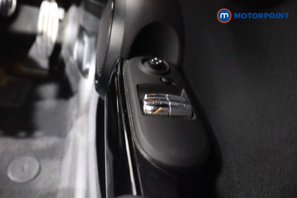 Mini Hatchback Cooper S Sport Manual Petrol Hatchback - Stock Number (1546498) - 20th supplementary image