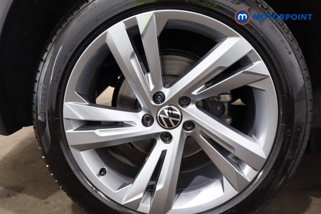 Volkswagen Tiguan R-Line Edition Automatic Petrol SUV - Stock Number (1546936) - 9th supplementary image