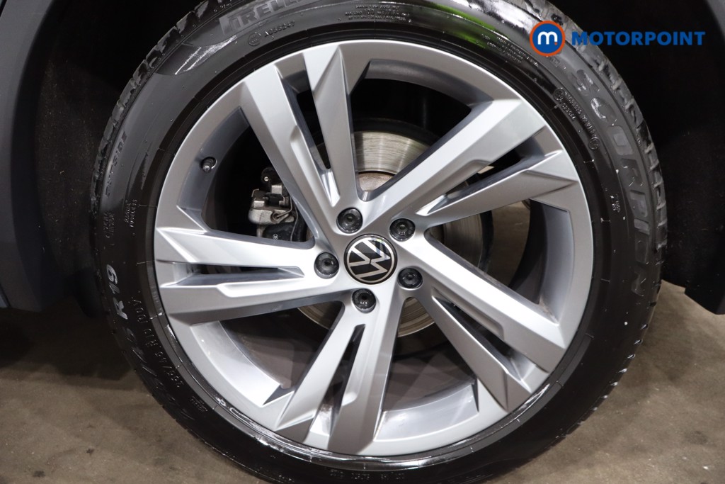 Volkswagen Tiguan R-Line Edition Automatic Petrol SUV - Stock Number (1546936) - 10th supplementary image