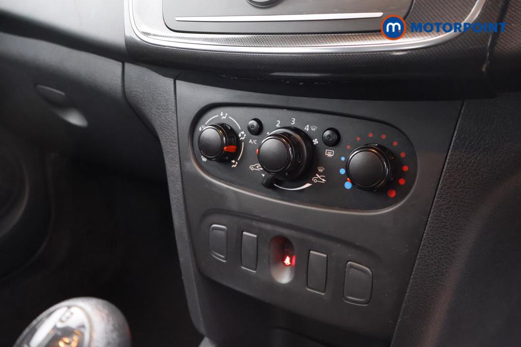 Dacia Sandero Essential Manual Petrol Hatchback - Stock Number (1485624) - 4th supplementary image