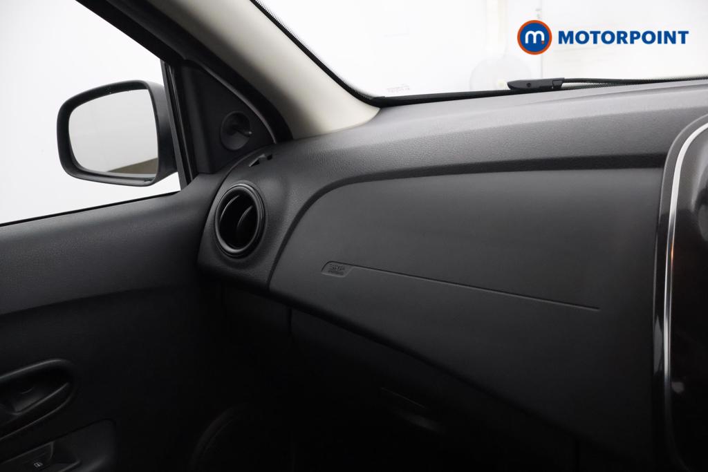 Dacia Sandero Essential Manual Petrol Hatchback - Stock Number (1485624) - 7th supplementary image