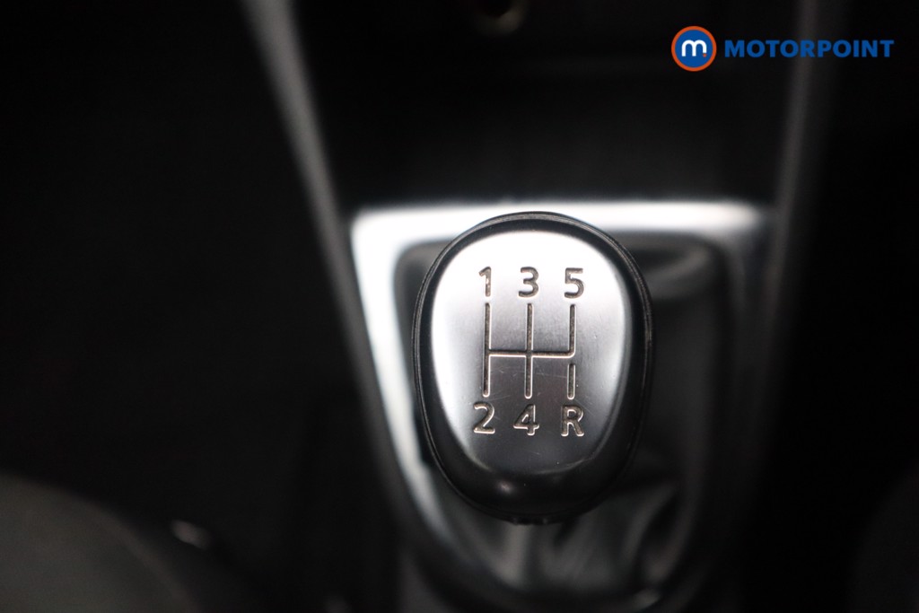 Renault Captur Iconic Manual Diesel SUV - Stock Number (1528709) - 10th supplementary image