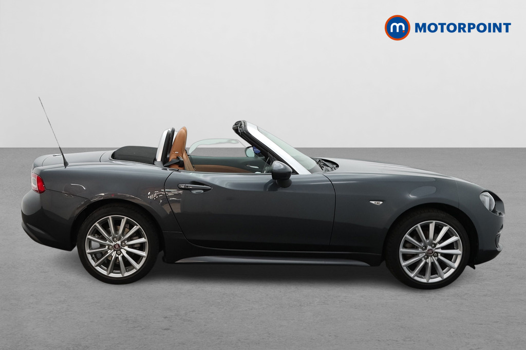 Fiat 124 Spider Lusso Plus Manual Petrol Convertible - Stock Number (1528966) - Drivers side
