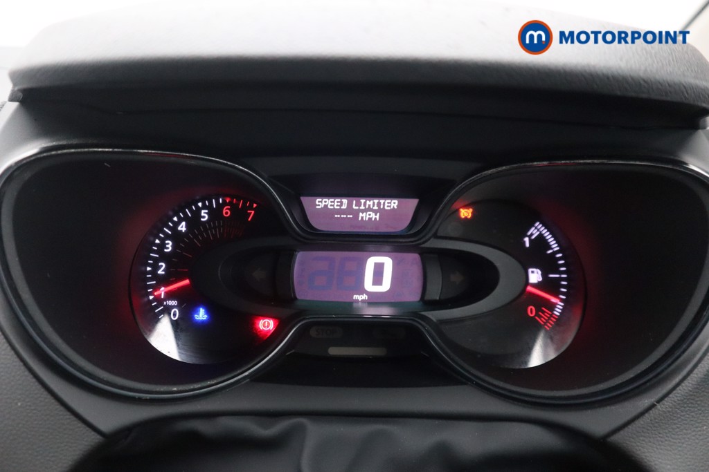 Renault Captur Iconic Manual Petrol SUV - Stock Number (1532248) - 4th supplementary image