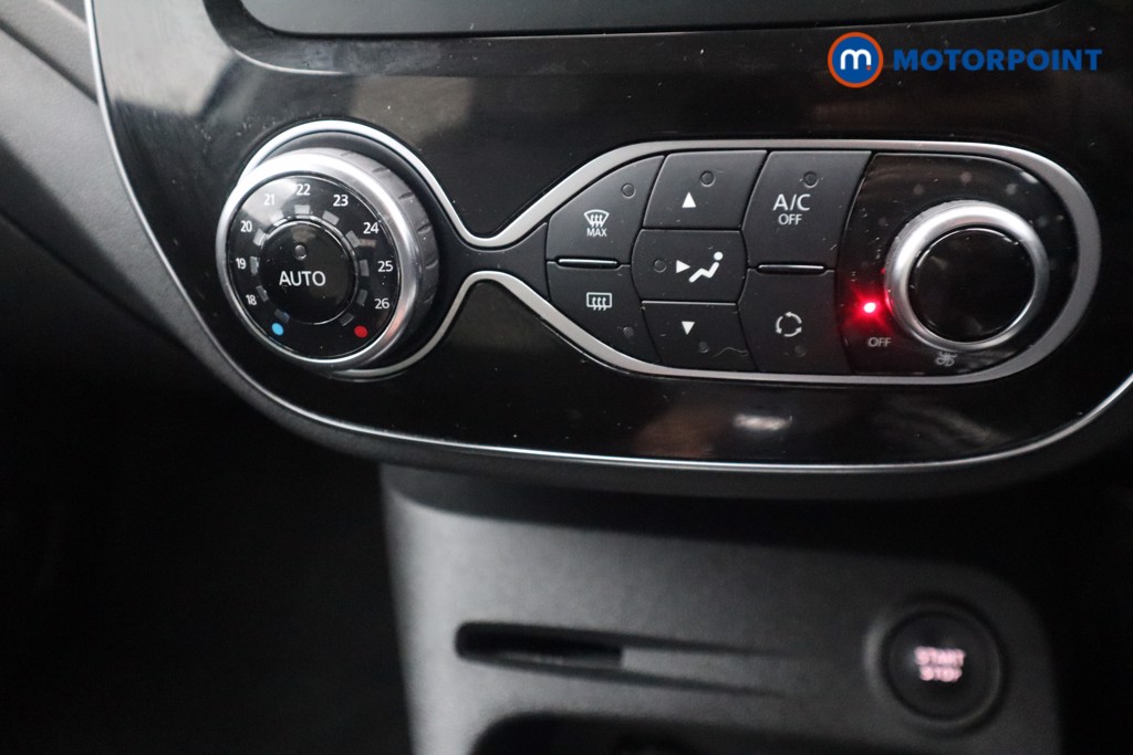 Renault Captur Iconic Manual Petrol SUV - Stock Number (1532248) - 8th supplementary image