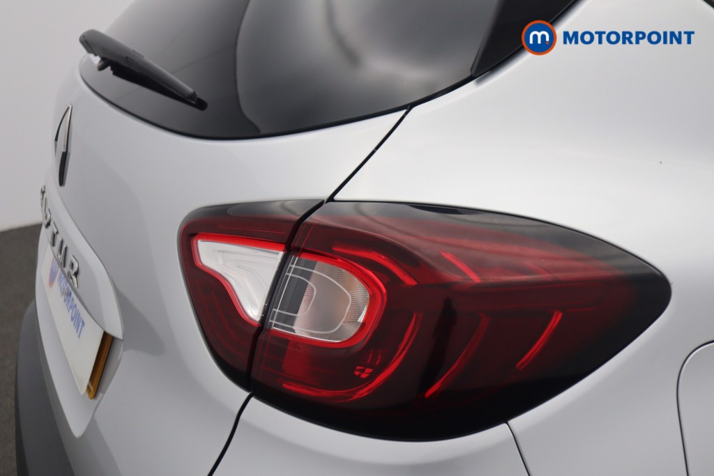 Renault Captur Iconic Manual Petrol SUV - Stock Number (1532248) - 22nd supplementary image