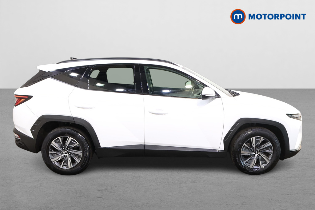 Hyundai Tucson Se Connect Manual Petrol SUV - Stock Number (1533725) - Drivers side