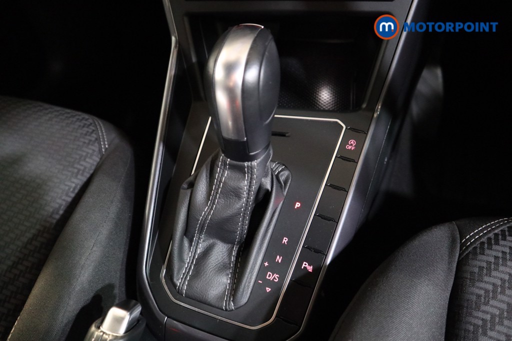 Volkswagen Polo R-Line Automatic Petrol Hatchback - Stock Number (1534518) - 8th supplementary image
