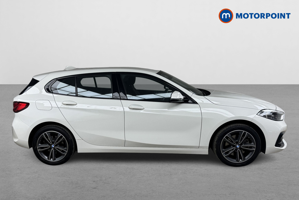 BMW 1 Series Sport Manual Petrol Hatchback - Stock Number (1537965) - Drivers side