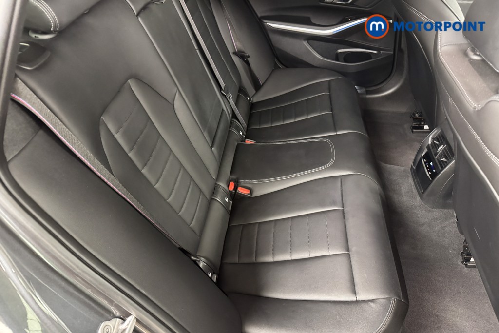 BMW 3 Series M Sport Automatic Petrol Plug-In Hybrid Estate - Stock Number (1539132) - 4th supplementary image