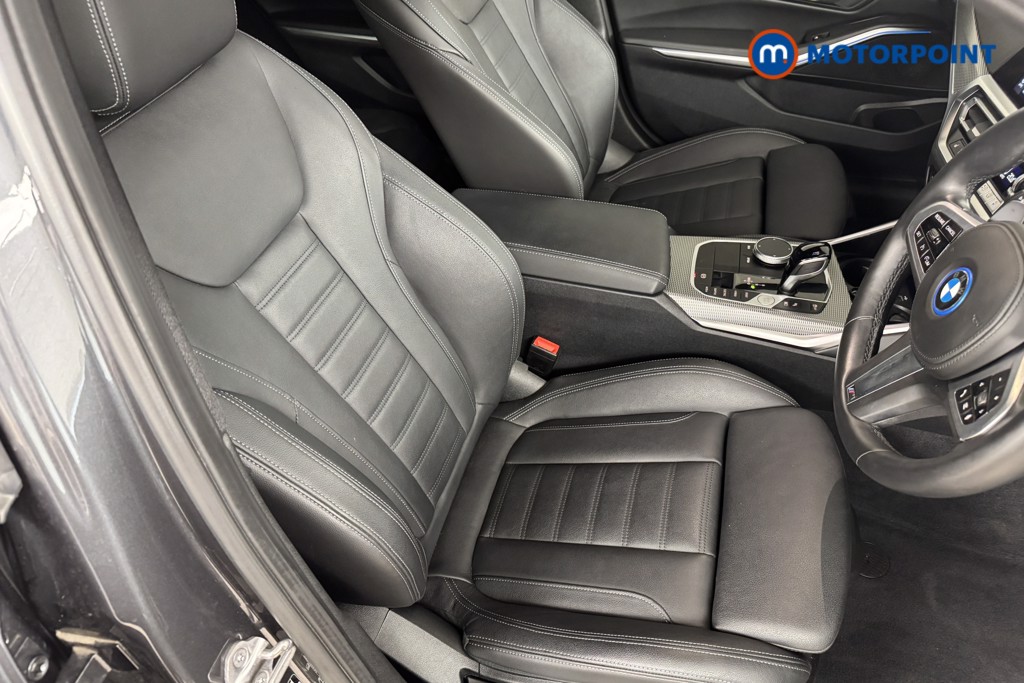BMW 3 Series M Sport Automatic Petrol Plug-In Hybrid Estate - Stock Number (1539132) - 5th supplementary image