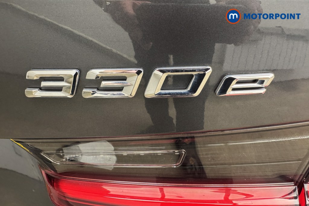 BMW 3 Series M Sport Automatic Petrol Plug-In Hybrid Estate - Stock Number (1539132) - 22nd supplementary image