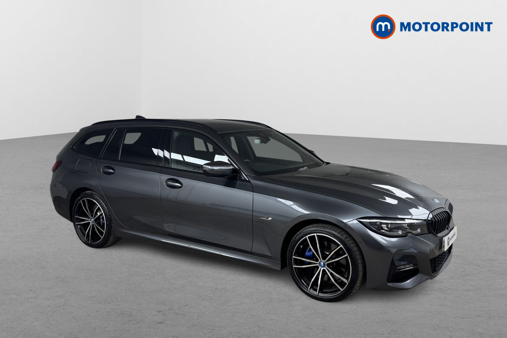BMW 3 Series M Sport Automatic Petrol Plug-In Hybrid Estate - Stock Number (1539132) - Drivers side front corner