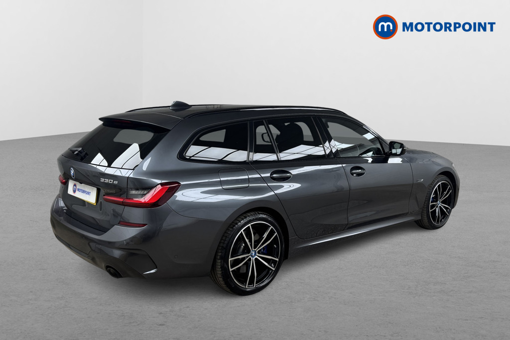 BMW 3 Series M Sport Automatic Petrol Plug-In Hybrid Estate - Stock Number (1539132) - Drivers side rear corner