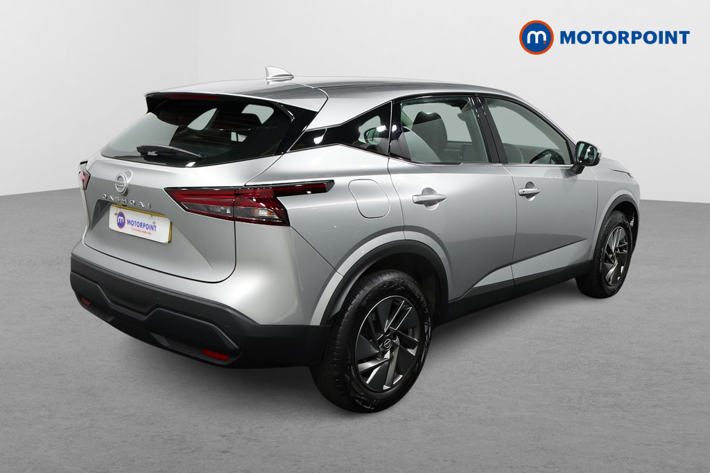 Nissan Qashqai Acenta Premium Automatic Petrol SUV - Stock Number (1539357) - Drivers side rear corner