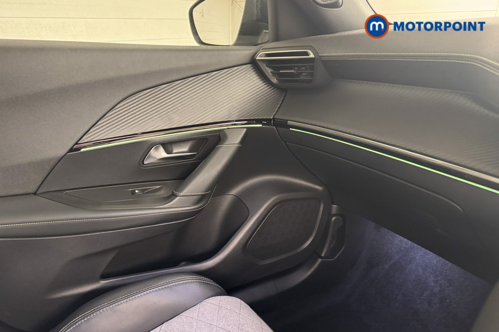 Peugeot 2008 Gt Premium Automatic Electric SUV - Stock Number (1539545) - 12th supplementary image