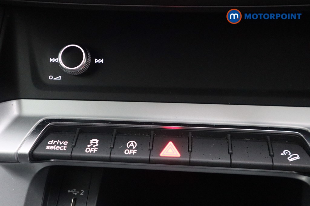 Audi Q3 Sport Manual Petrol SUV - Stock Number (1540002) - 9th supplementary image