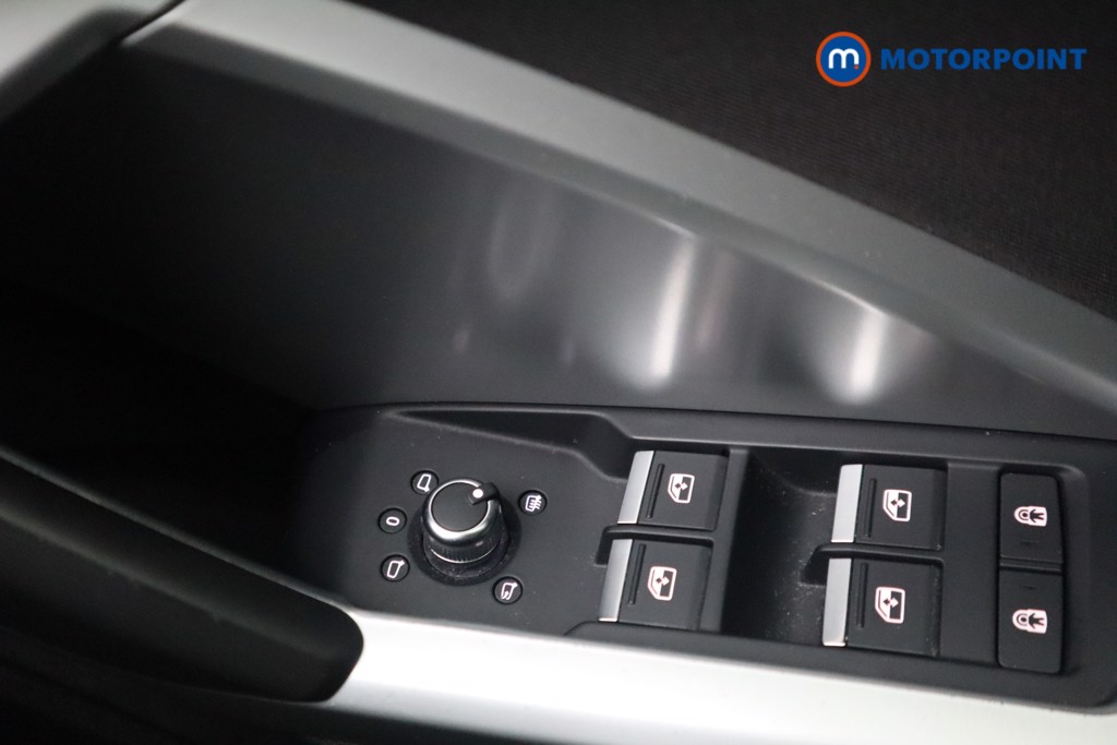Audi Q3 Sport Manual Petrol SUV - Stock Number (1540002) - 16th supplementary image