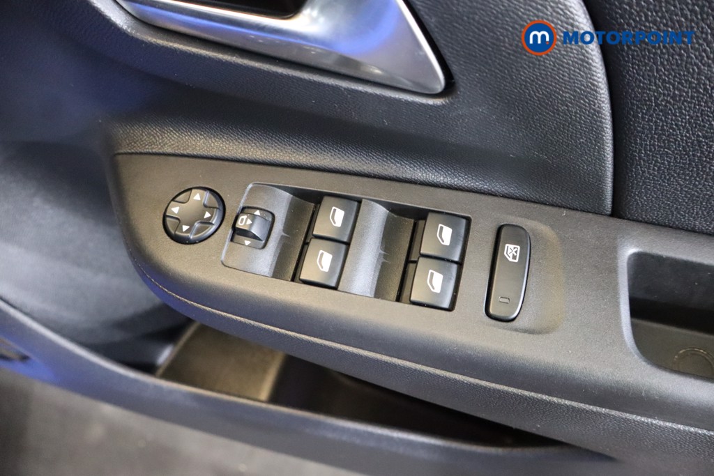 Vauxhall Corsa Elite Nav Premium Automatic Electric Hatchback - Stock Number (1540171) - 7th supplementary image
