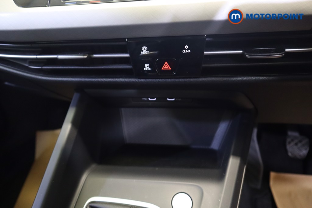 Volkswagen Golf Life Manual Petrol Hatchback - Stock Number (1540728) - 4th supplementary image