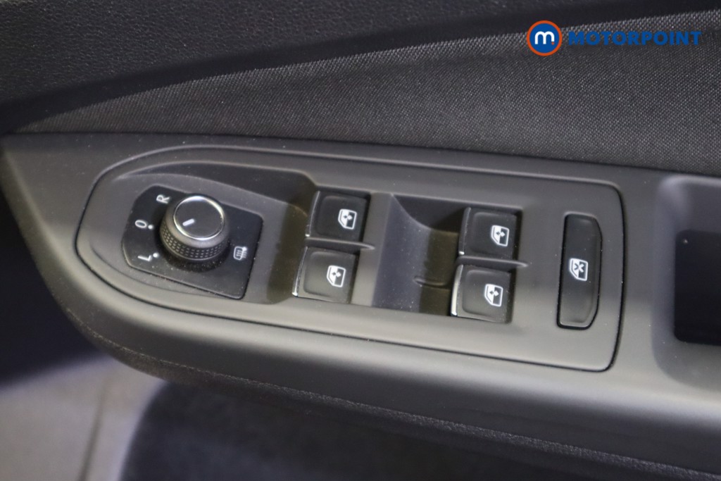 Volkswagen Golf Life Manual Petrol Hatchback - Stock Number (1540728) - 7th supplementary image