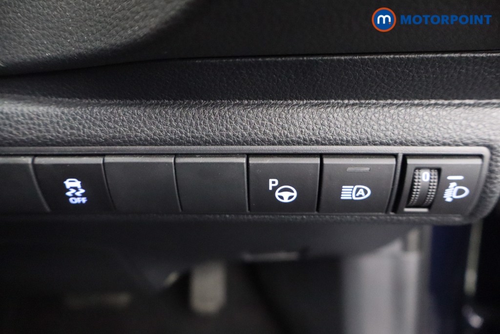 Toyota Corolla Design Automatic Petrol-Electric Hybrid Hatchback - Stock Number (1541166) - 12th supplementary image