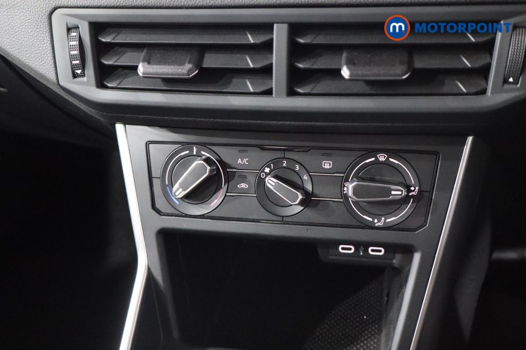 Volkswagen Polo Life Manual Petrol Hatchback - Stock Number (1541651) - 4th supplementary image