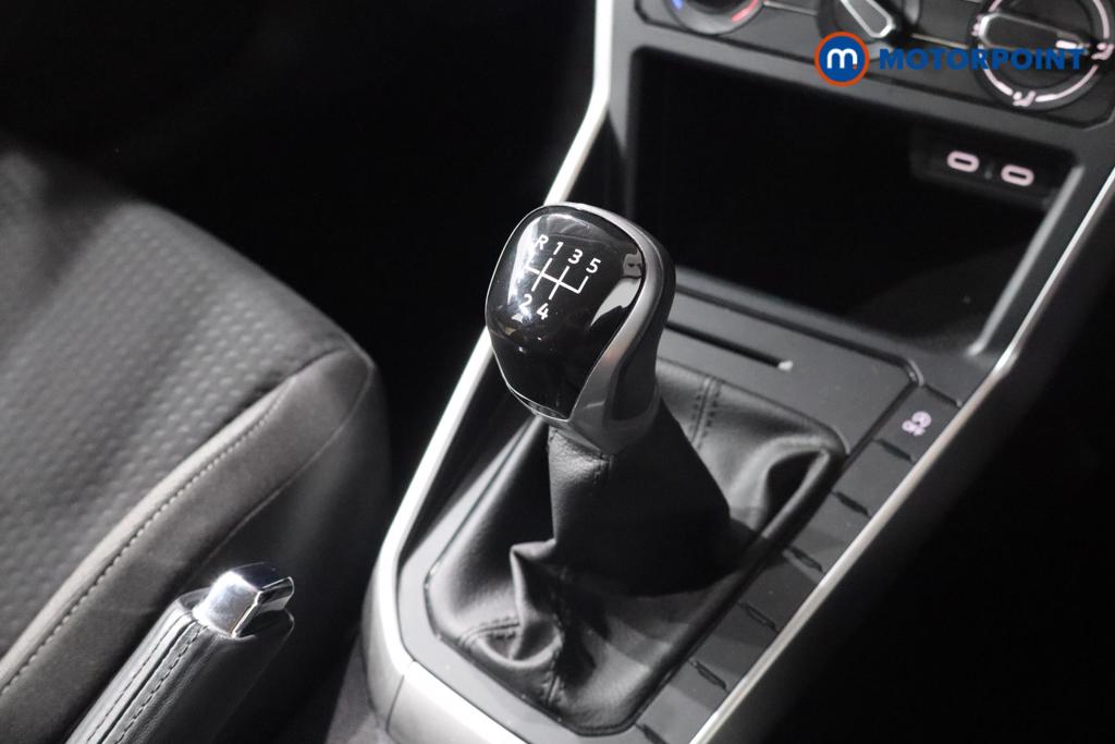 Volkswagen Polo Life Manual Petrol Hatchback - Stock Number (1541651) - 5th supplementary image