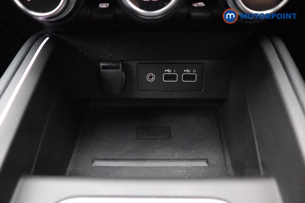 Renault Clio Esprit Alpine Automatic Petrol-Electric Hybrid Hatchback - Stock Number (1542396) - 15th supplementary image